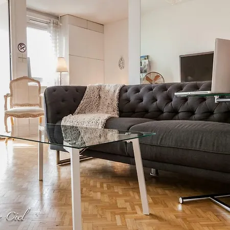 Le Sixieme Ciel Apartment *